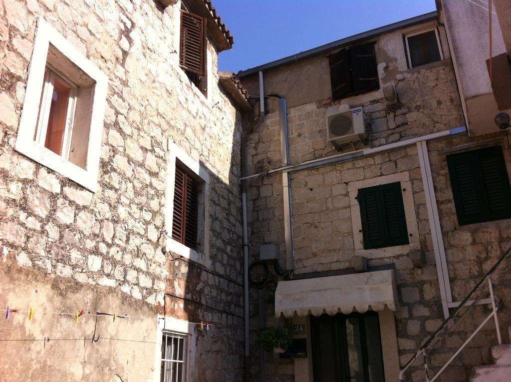 Old Town Apartament *